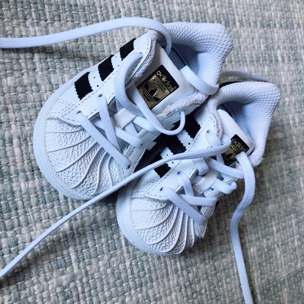 NEW Adidas Superstar Crib Shoes (baby) - Picture 5 of 5